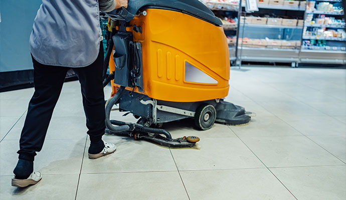 Commercial floor scrubber cleaning service