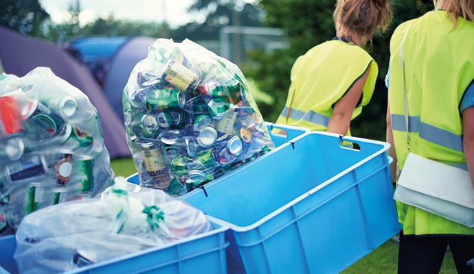 Cans cleanup service from event