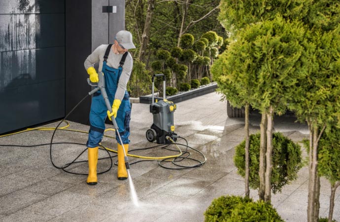 Power & Pressure Washing